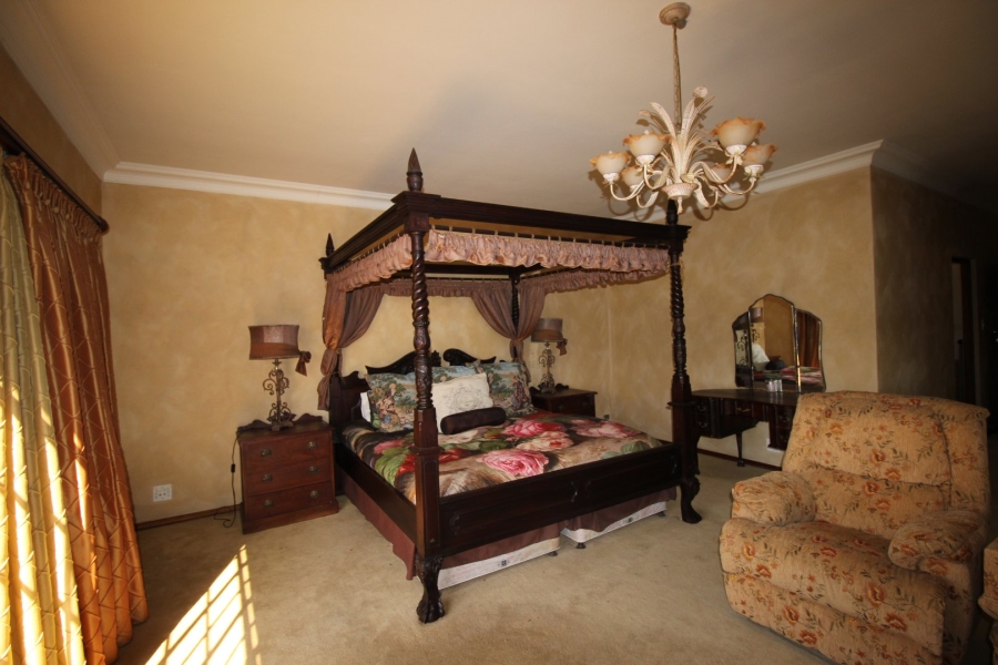 3 Bedroom Property for Sale in Lake Deneysville Free State